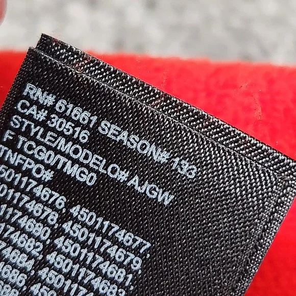 North Face 1/4 Mens Small Fleece Pullover Red Sweater Outdoors Gorpcore - Picture 6 of 13